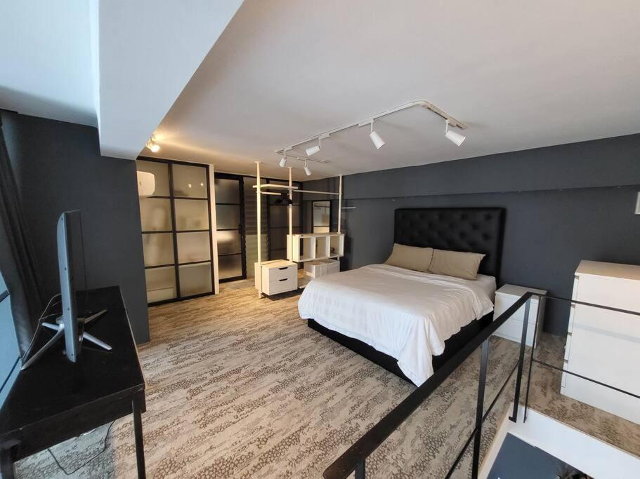 Empire Damansara Designer Soho Karaoke & Netflix Apartment *