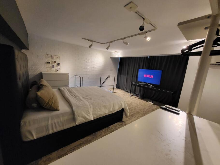 Apartment Empire Damansara Designer Soho Karaoke & Netflix